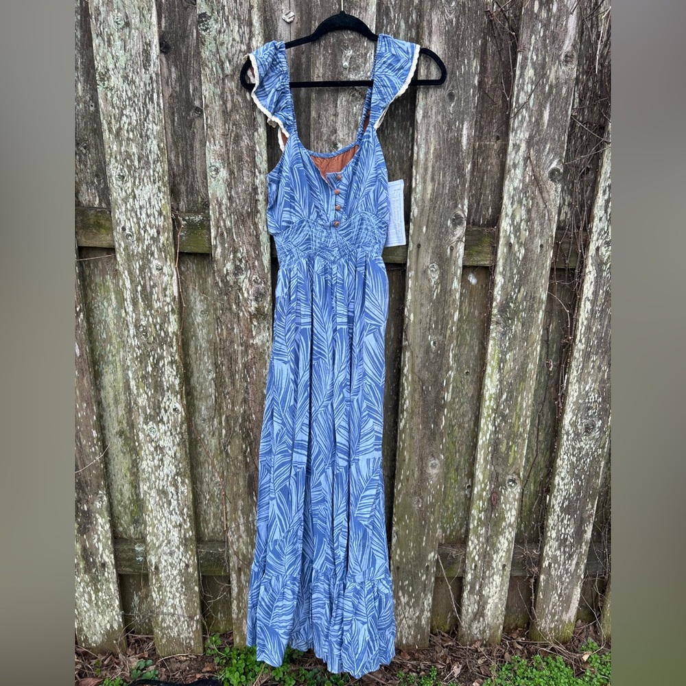 American Eagle Romper Womens Medium Blue Boho Festival Smocked Ruffle Sample